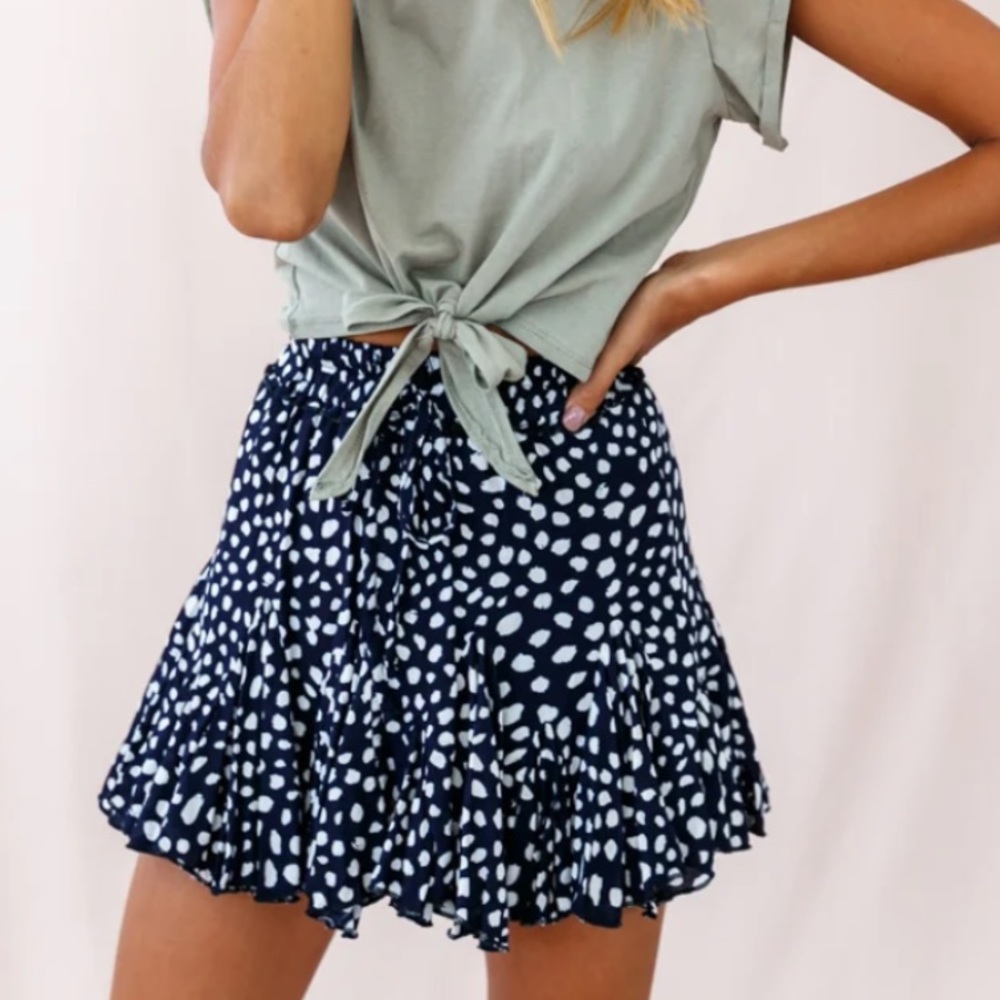 Selfie Leslie Robyn Flounce Floral Mini Skirt Navy size S